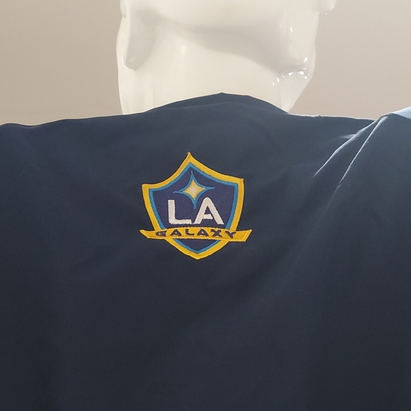 Adidas jacket - Picture 6 of 6